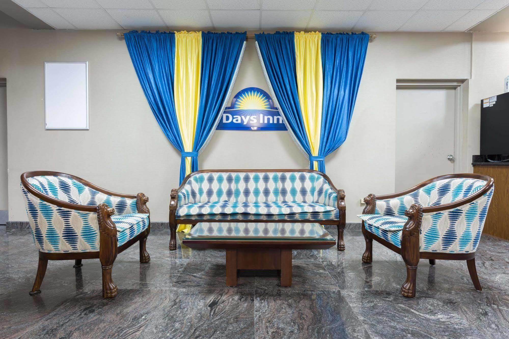 Days Inn by Wyndham Orangeburg Exterior foto