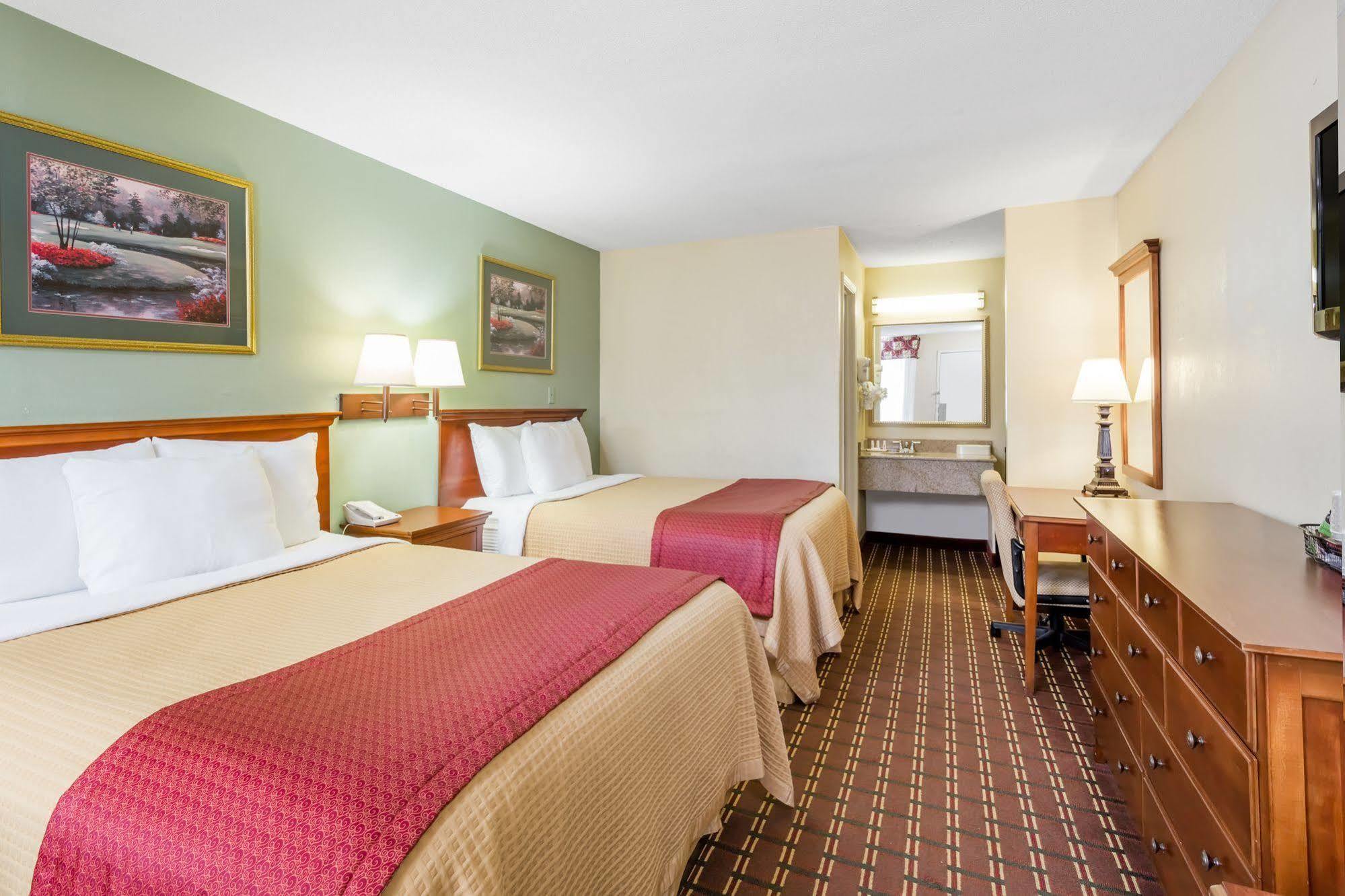 Days Inn by Wyndham Orangeburg Exterior foto